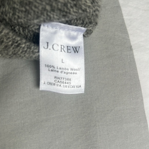J Crew 100% wool sweater with buttons - Picture 4 of 4